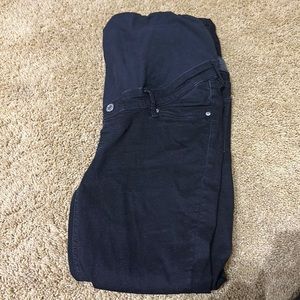 MATERNITY JEANS